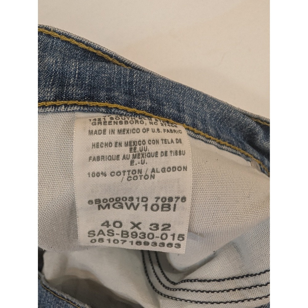 Wrangler Relaxed Fit Jeans Mens 40x32 Light Wash Denim Pants - Picture 6 of 7